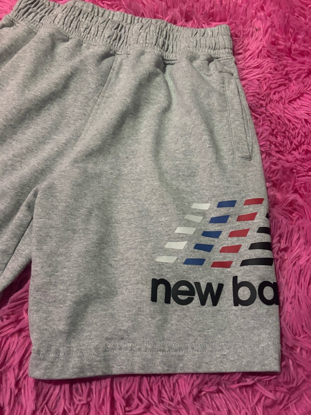 New Balance Gray Logo Kids Athletic Shorts Boys Grade School Size Large